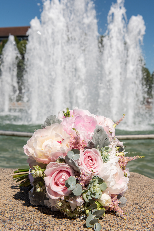 058_bouquet_fountain