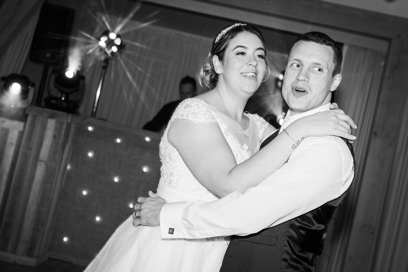 050_firstdance4_bw