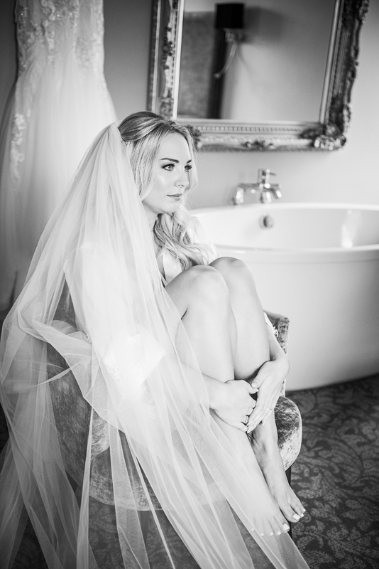 103_bride10_bw