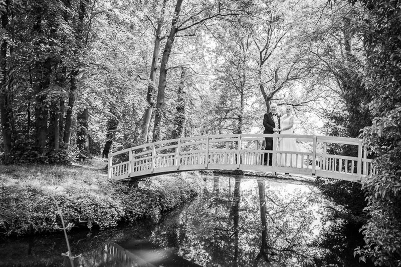 032_bridge11_bw