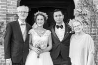 010_brides_family7_bw