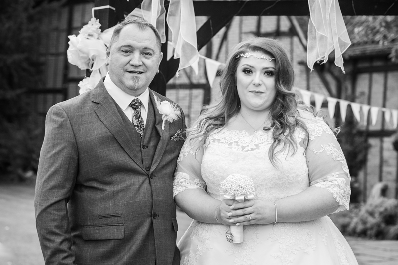 089_bride_dad5_bw